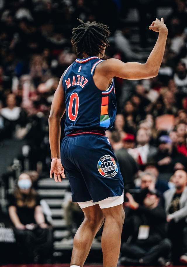 国际比赛日多伦多猛龙调整名单以备德甲,复出首秀环节打磨,态度坚定,身体对抗强度拉满的简单介绍 国际比赛日多伦多猛龙调整名单以备德甲,复出首秀环节打磨,态度坚定,身体对抗强度拉满的简单介绍